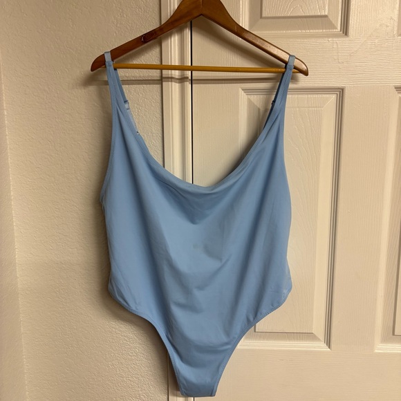 SKIMS Essential Scoop Neck Bodysuit Iris Blue Size 4X - Picture 4 of 5